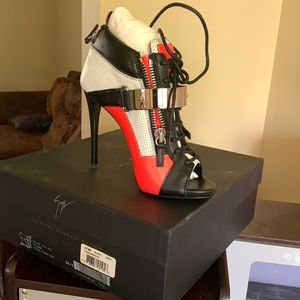 Giuseppe’s Hh sneaker bootie